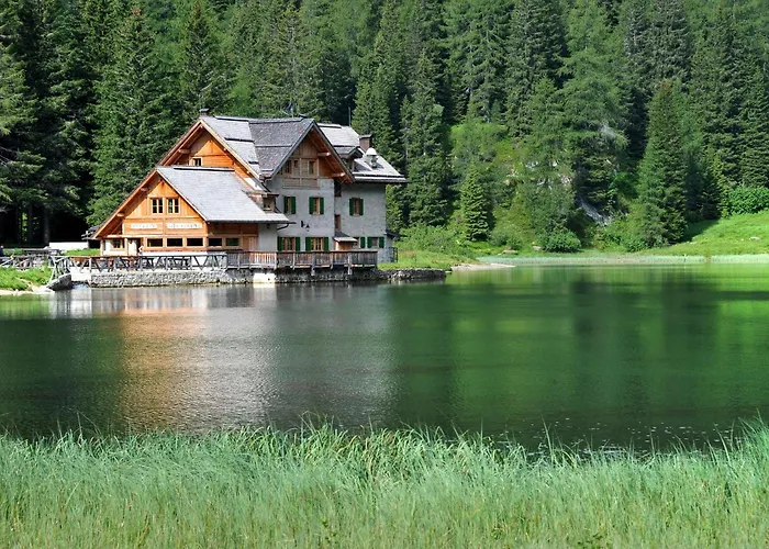 Rifugio Lago Nambino Madonna di Campiglio