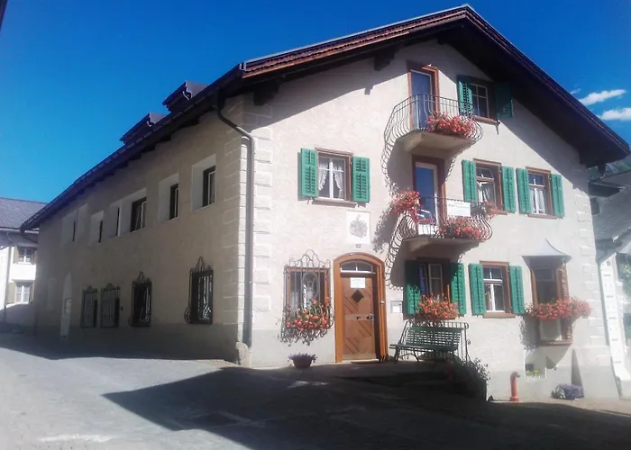 Aparthotel Chasa Valaer Scuol