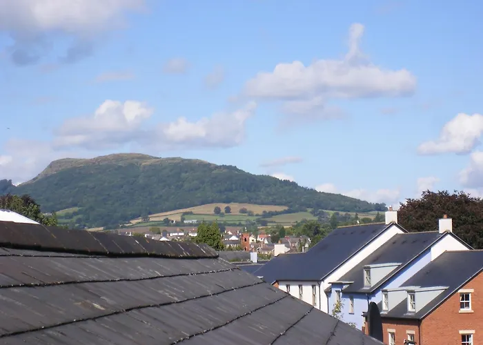 The Kings Head Hotel Abergavenny