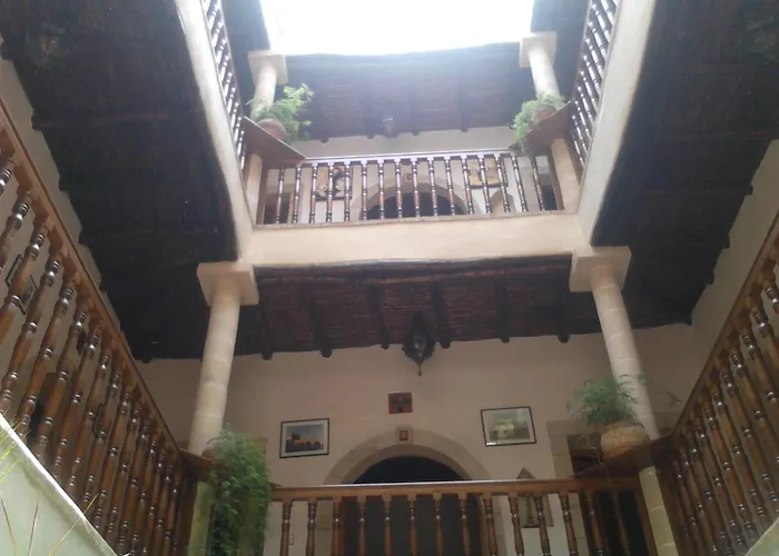Riad Arambys Esauira