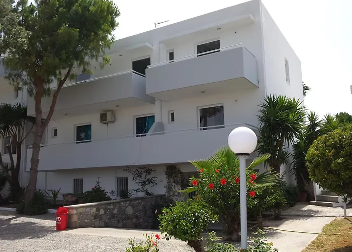 Blue Nest Hotel Tigkaki 