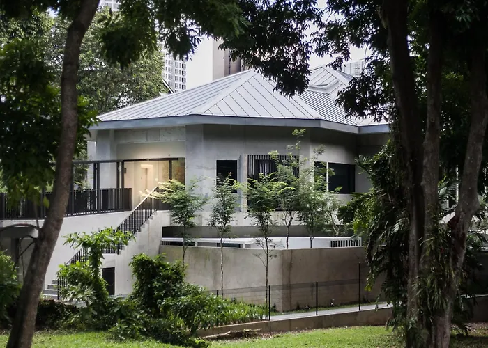 Lloyd'S Inn Singapura