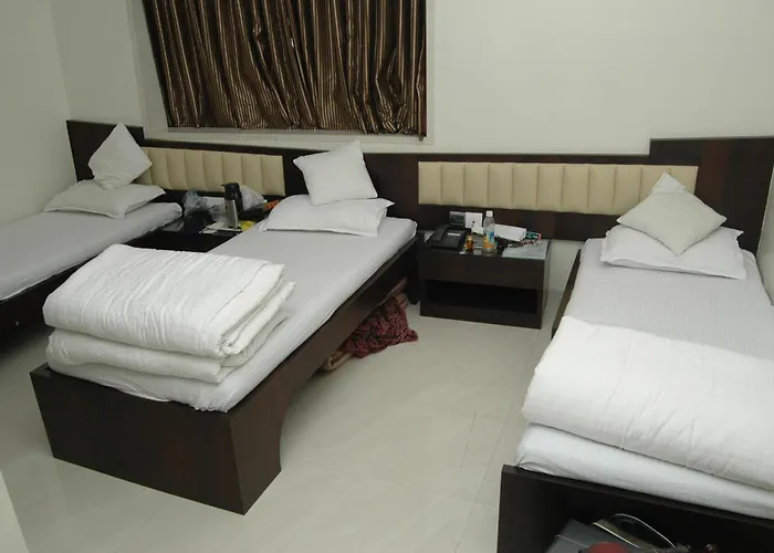 Hotel Causeway, Colaba Mumbai