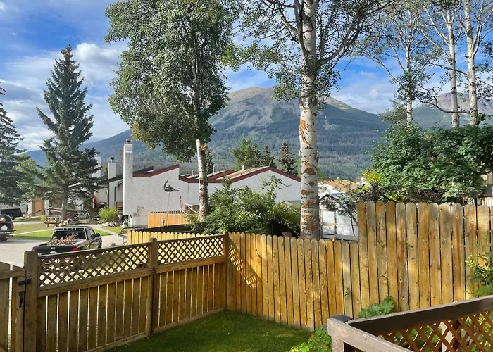 Cedar House Hotel Jasper
