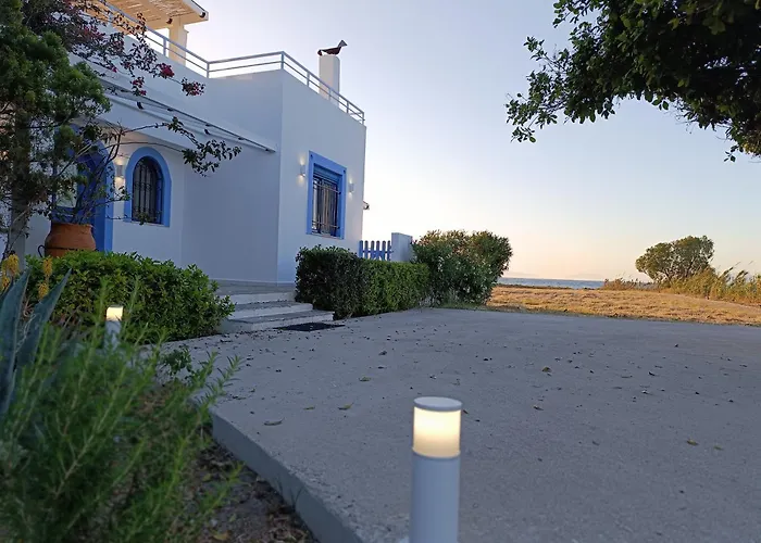 Nautilus Beach House Paradisi 