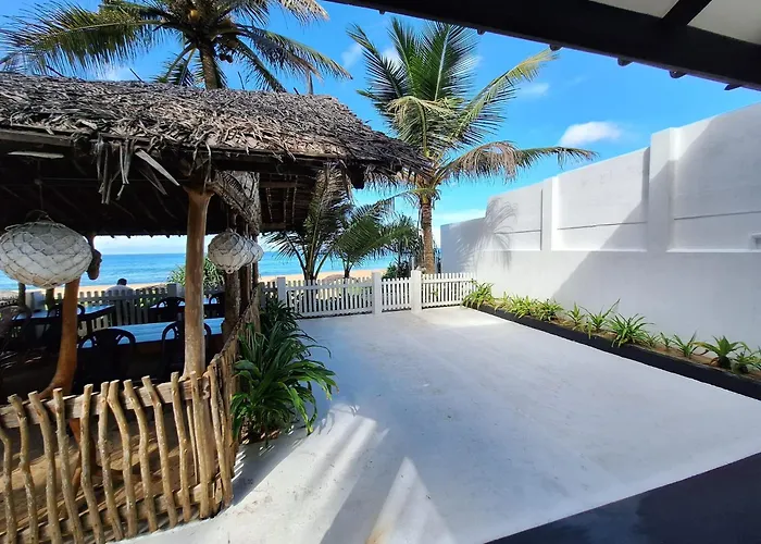 Sailors' Bay Bed & Breakfast Hikkaduwa