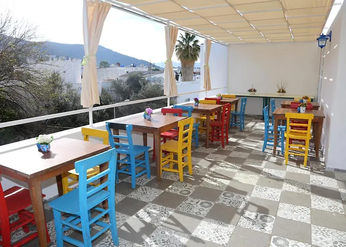 Halikarnas Pansiyon Bodrum