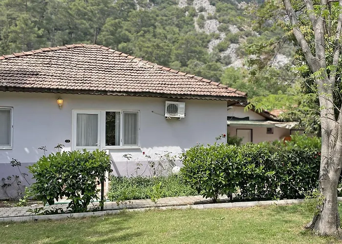 Garden Pansiyon Çıralı Kemer