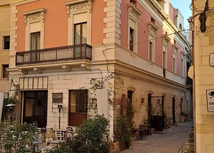 Palazzo Dei Tolomei Lecce