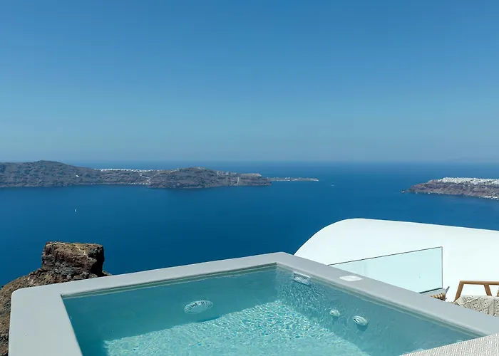 Kaleidoscope Imerovigli Suites