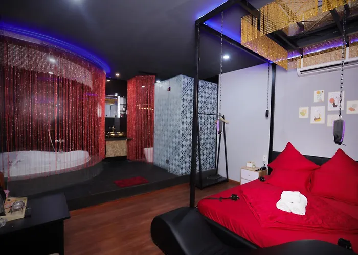 Dubai Luxury Hotel & Massage Can Tho