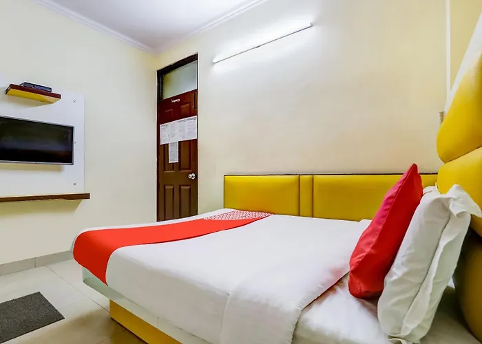 Hotel O Tushar Continental New Delhi
