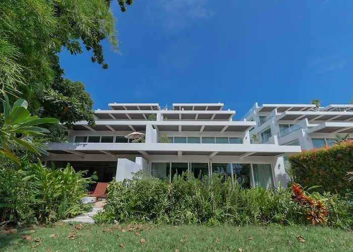Poppy Beachfront Residence Rawai