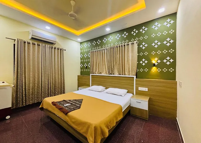 Isha Residency Hotel Kochi
