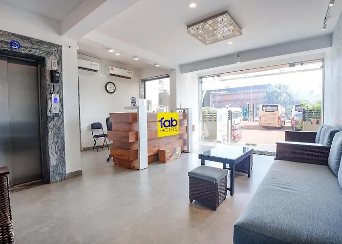 Fabhotel Prime Infantaria Comfort With Pool, Calangute Beach - 500M From Calangute Beach