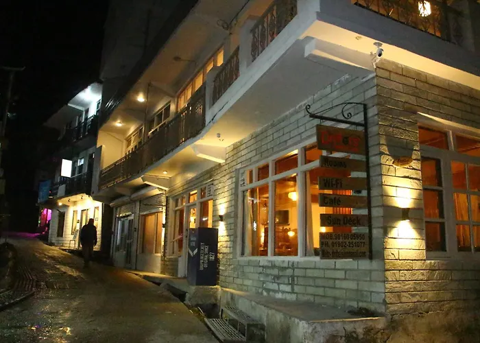 Drifters Cafe, Bar & Inn By The Hidden Tribe Manali 