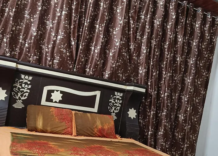 Keshav Narayan Home Stay Mathura