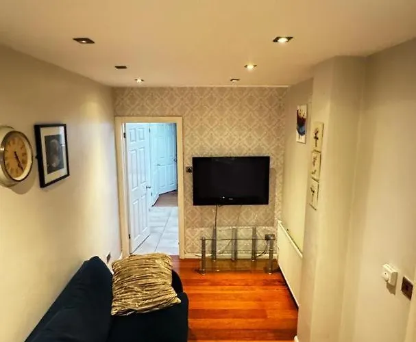 Eastbury Road Home Watford 
