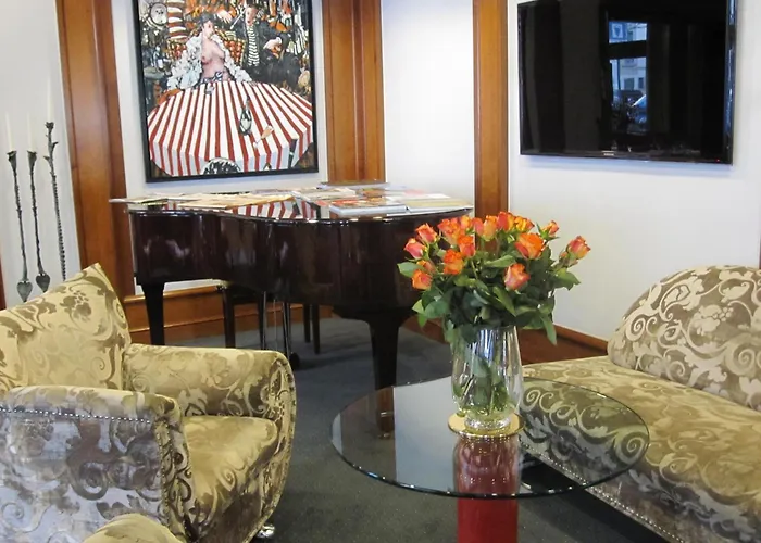 The New Midi Otel Cenevre