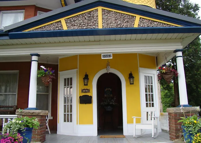 A Moment In Time Bed And Breakfast Niagara Falls