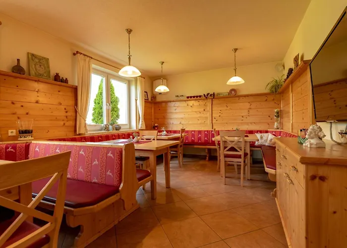 Bed and Breakfast s'Wirtshaus Familie Aigner Grobming