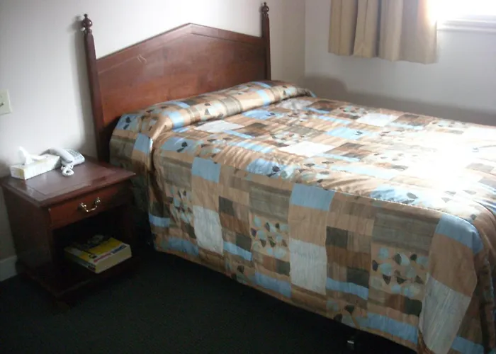 Grand Motel Saint-Hubert Longueuil