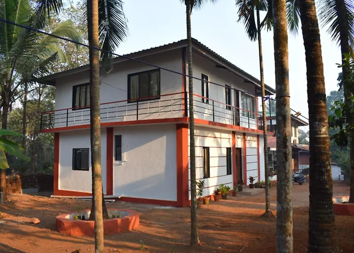 Bahar Deluxe Bed & Breakfast Dapoli