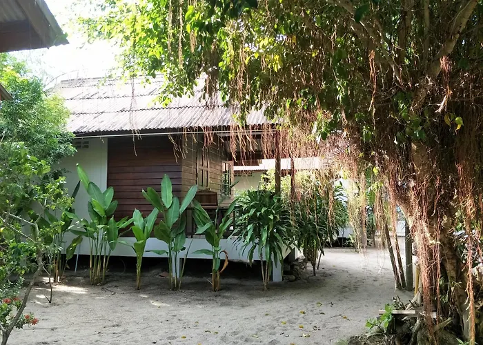 Beaubo Beach Ban Tai
