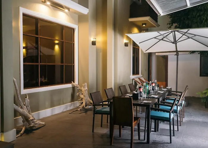Fuvahmulah Central Hotel