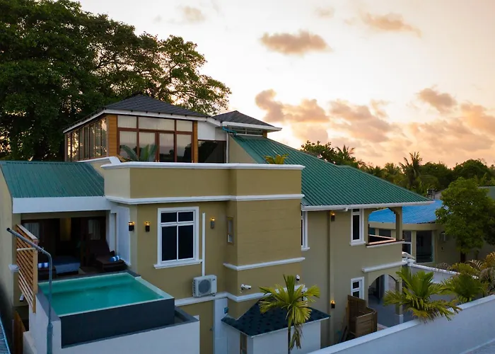 Fuvahmulah Central Hotel