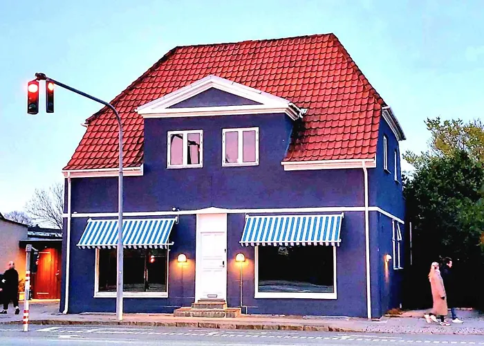 Guesthouse 'Blue House' In Vintage Villa&Garden Copenhagen