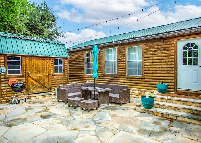 Slowpoke Cabin On Turtle Creek Kerrville