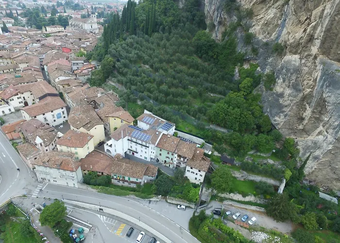 On The Rock Hotel Arco