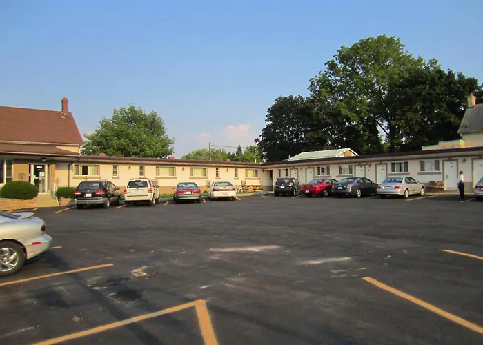 Canadiana Motel Hanover