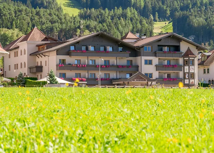 Hotel Tannenhof Bruneck