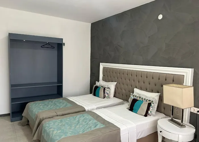 Tiana Beach Resort Turgutreis