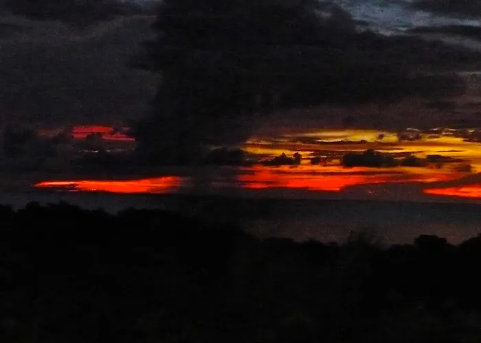 Roatan Bed & Breakfast Apartments West End