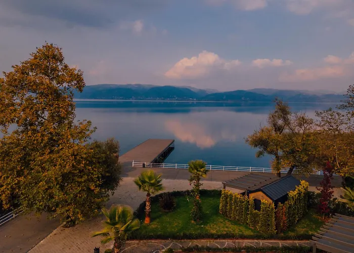 Gölevi Konaklama&Restaurant Sapanca