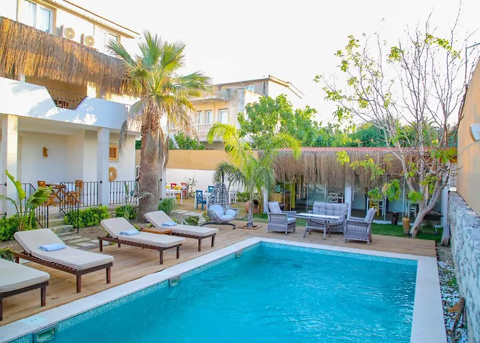Londıa Otel Alaçatı
