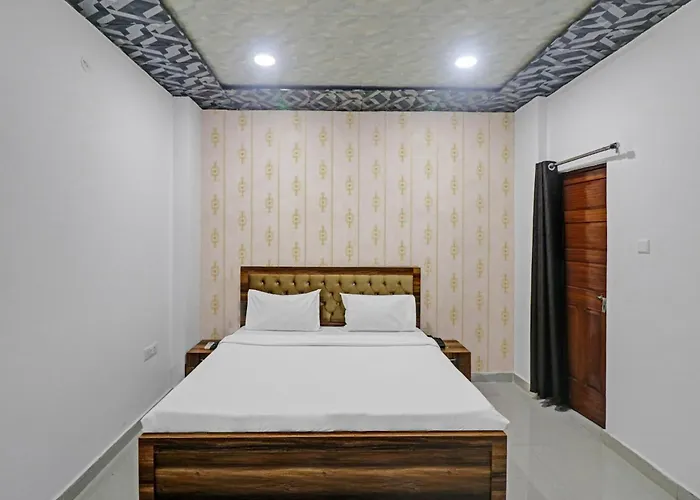 Hotel O Paras Palace Kanpur