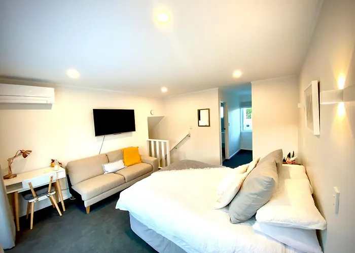 2 Mile Bay Guesthouse Taupo