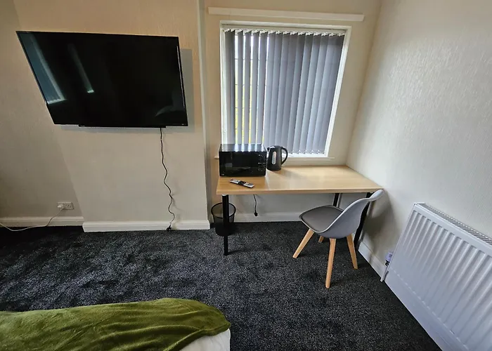 Brunswick Park Shared House Hotel Wednesbury