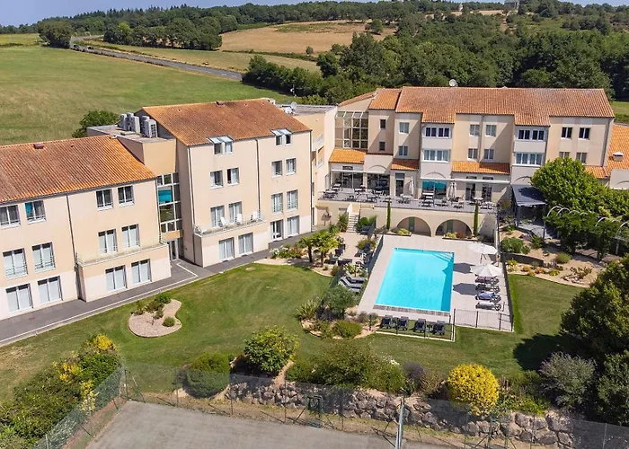 Logis Hôtel Restaurant Aloe Les Herbiers