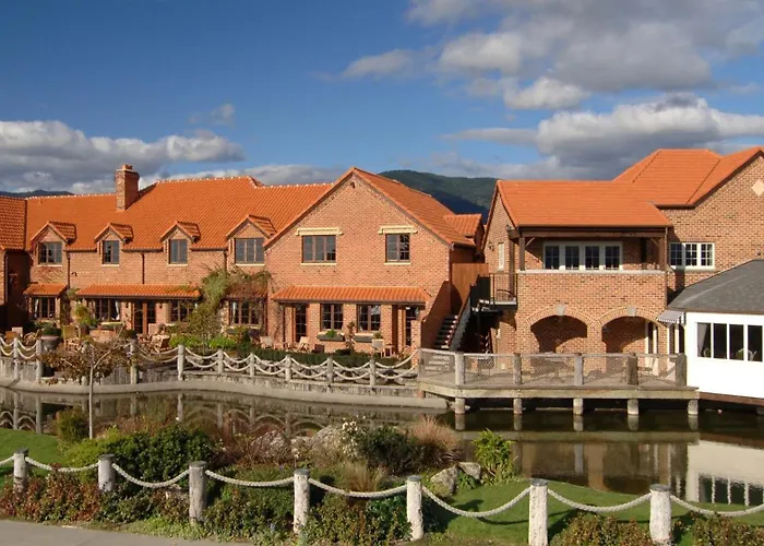 Grand Arden Monaco Nelson Hotel