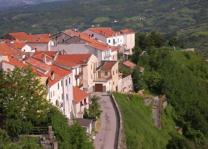 Borgo San Pietro Bed & Breakfast Agnone