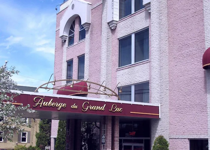 Auberge Du Grand Lac Magog