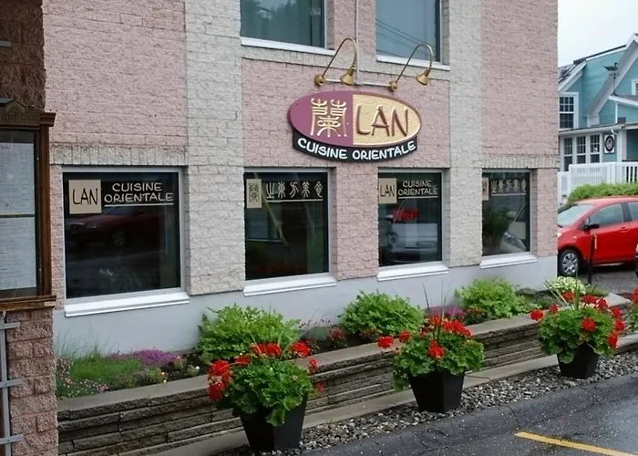 Auberge Du Grand Lac Magog