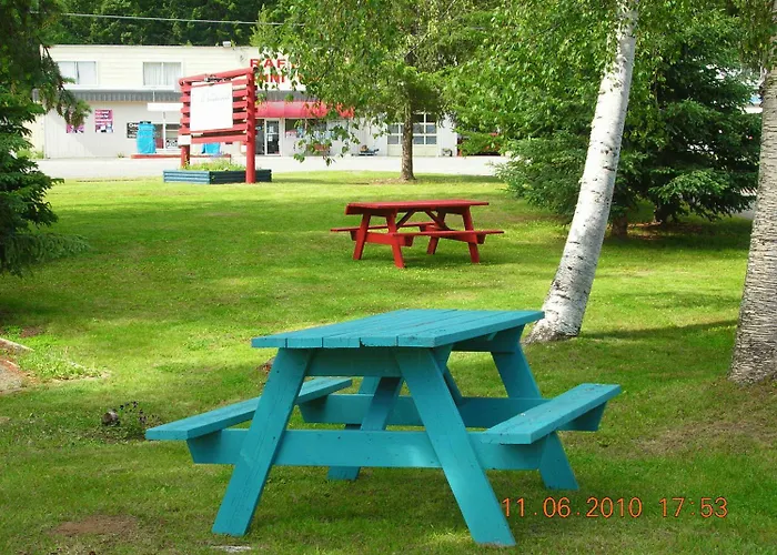 Overlook Inn & Cabins Clearwater