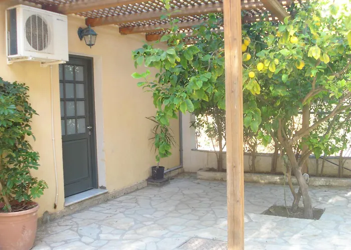 Maria Apartments Lourdata 