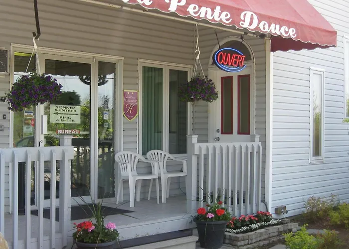 Motel De La Pente Douce Magog